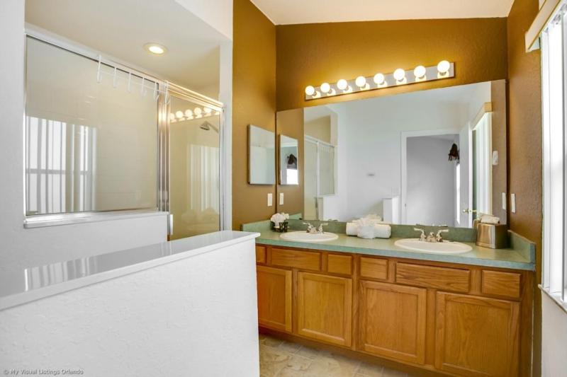 Four-Bedroom Villa image 2