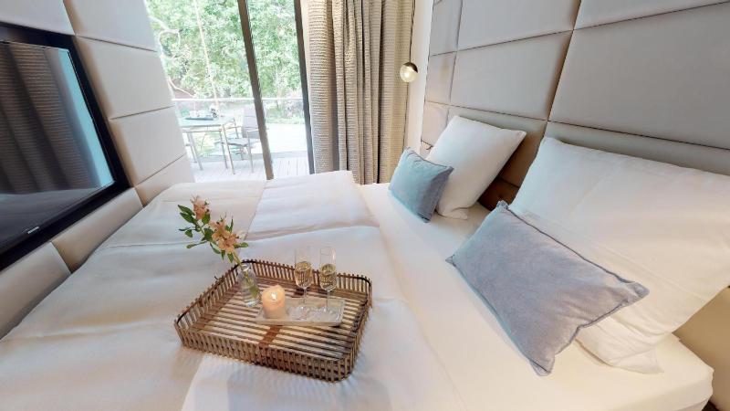 White Pearl Apartment 2.09 - image 20