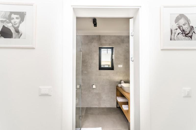 Two-Bedroom Apartment Standard image 4