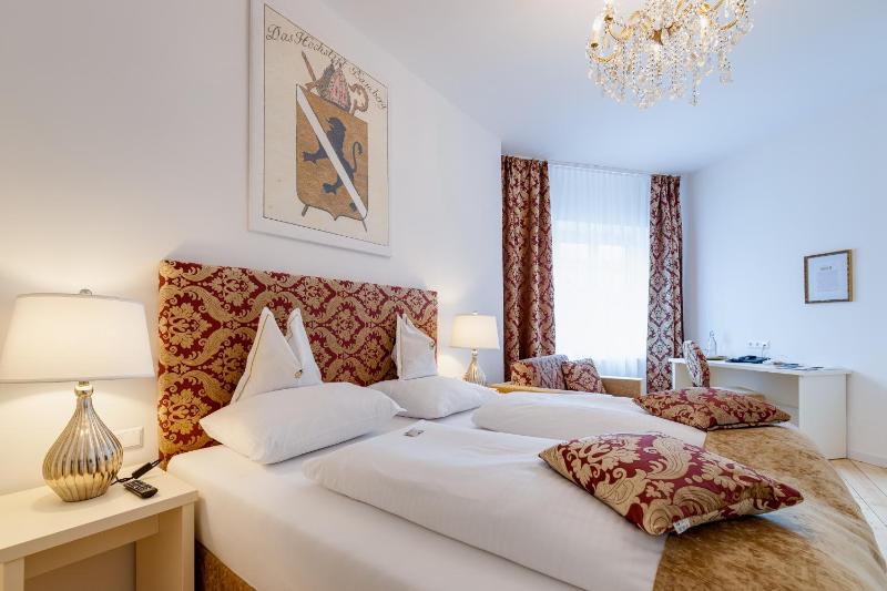Superior Double Room image 1