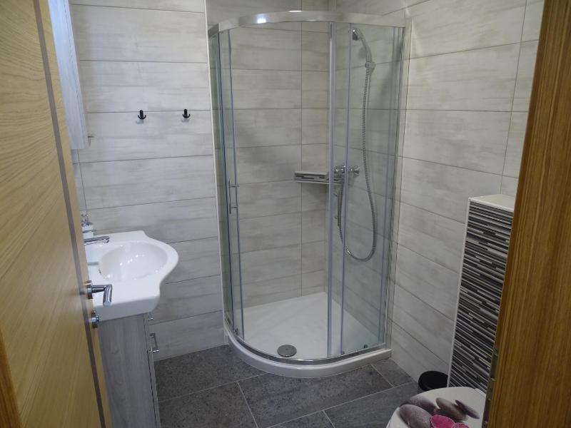 One-Bedroom Apartment image 2
