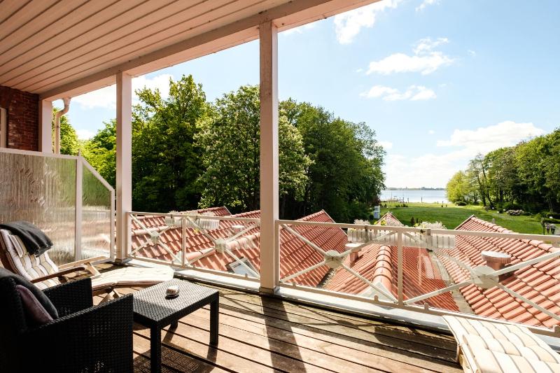Superior Double Room with Balcony image 1