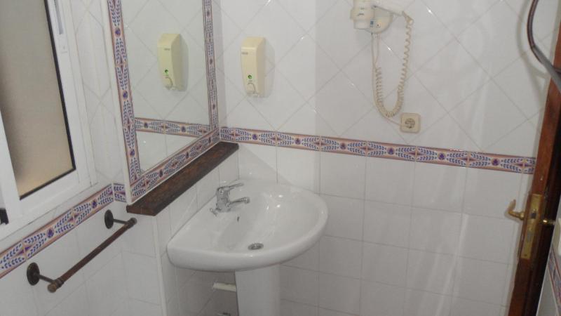 Triple Room image 2