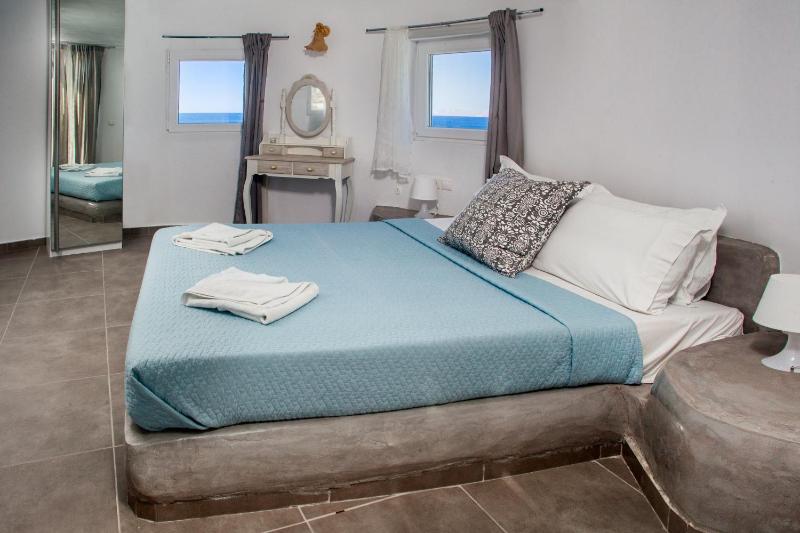Abelomilos Exclusive Villa - image 9