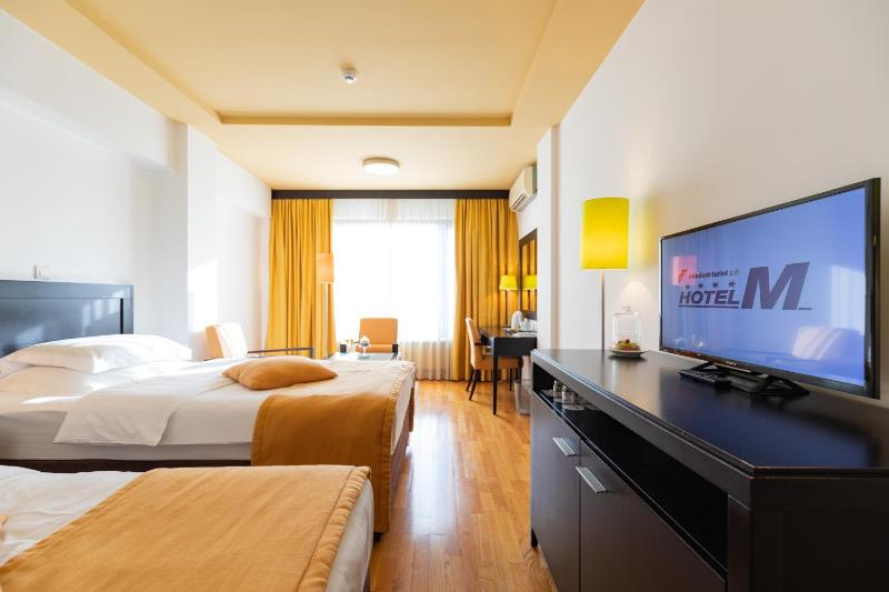 Premium Double Room image 2