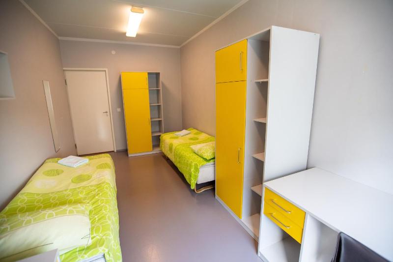 Twin Room with Shared Bathroom image 2