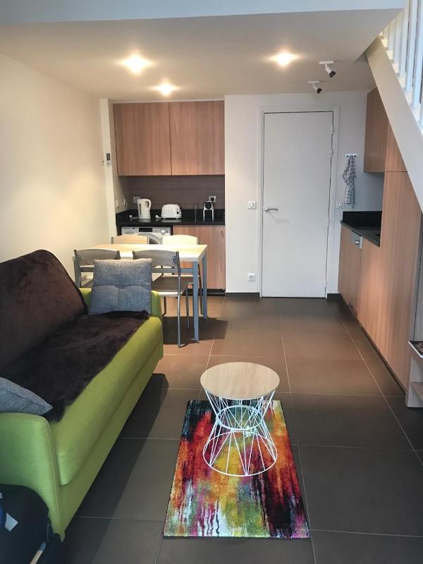 One-Bedroom Apartment image 1