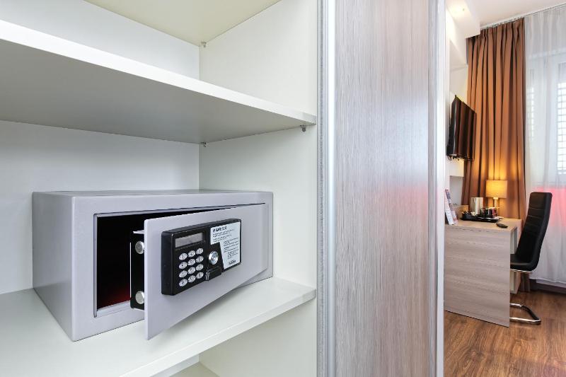Junior Suite image 3