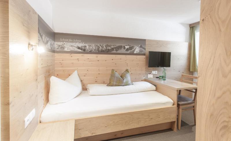 Single Room image 1