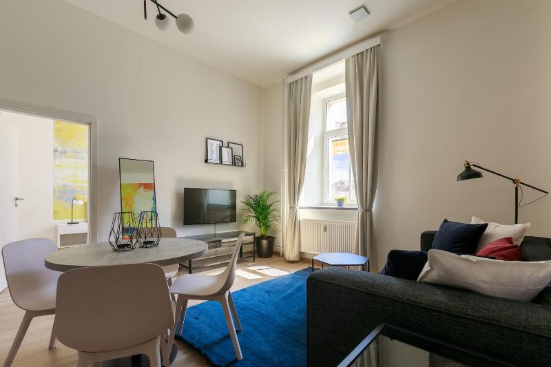 One-Bedroom Apartment image 2