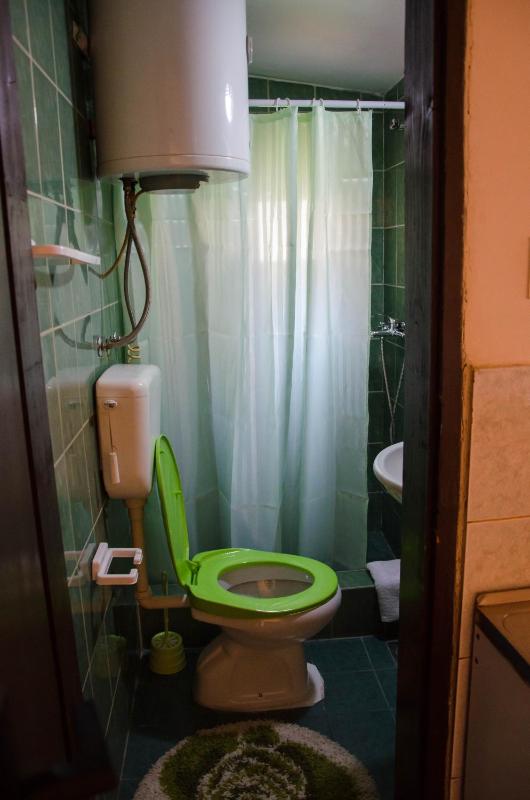 Studio Apartment image 3