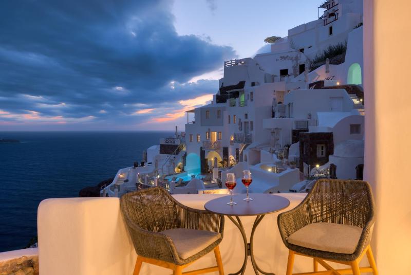 ArmonOia Luxury Caves - image 38