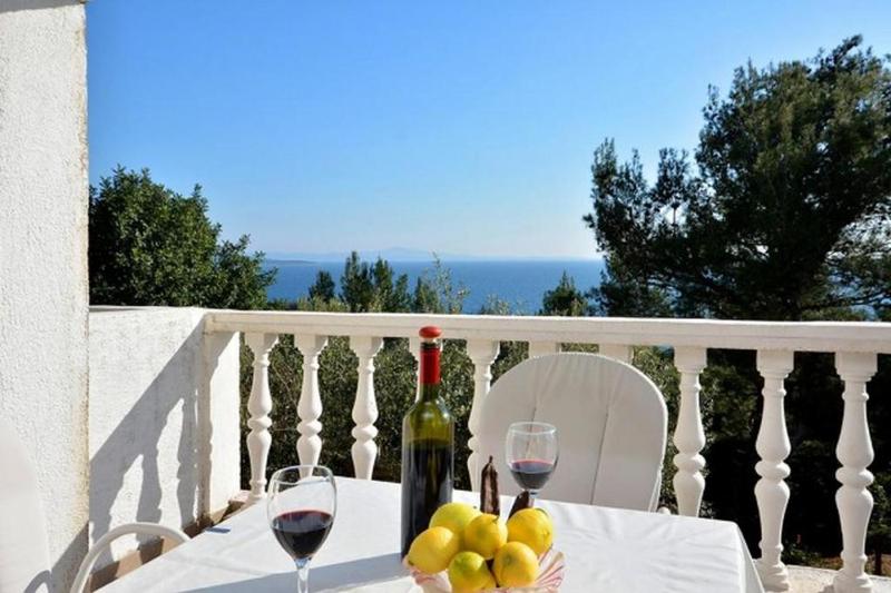 Studio with Terrace and Sea View image 2