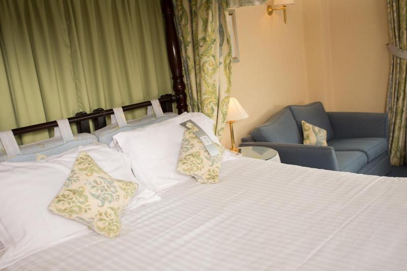 Classic Junior Suite image 4