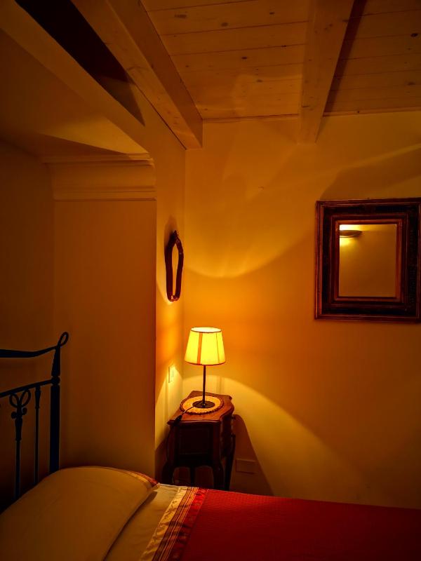 Quadruple Room with Private Bathroom image 2