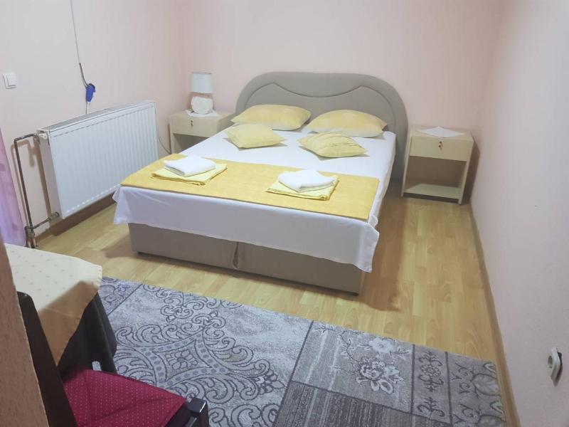 Double or Twin Room with Balcony image 3