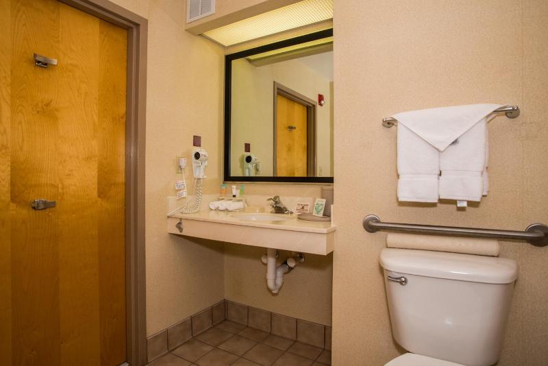King Room - Disability Access/Non-Smoking image 2