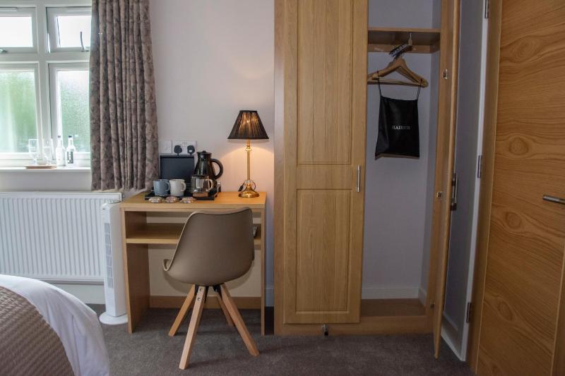 Double or Twin Room with Shower image 3