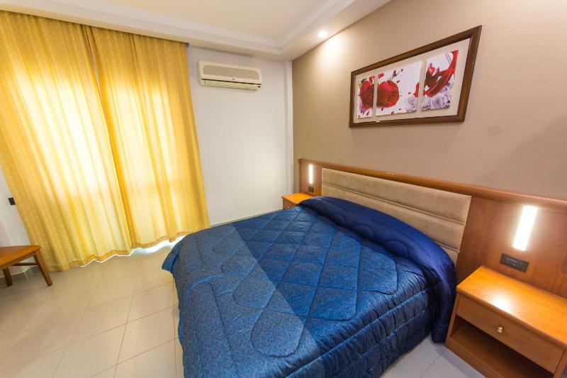 Apartment image 3