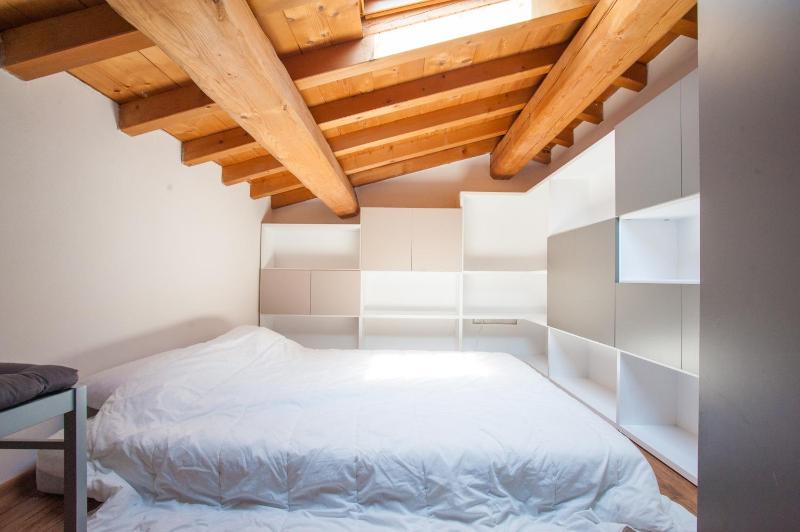 Apartment with Mountain View image 3