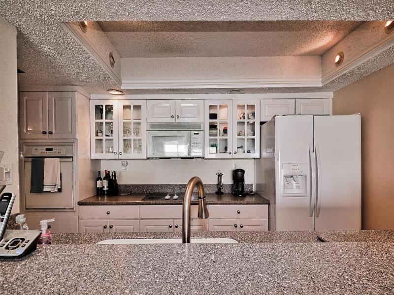 440 West Condos 1508S Walk to the Beach 555 - image 2