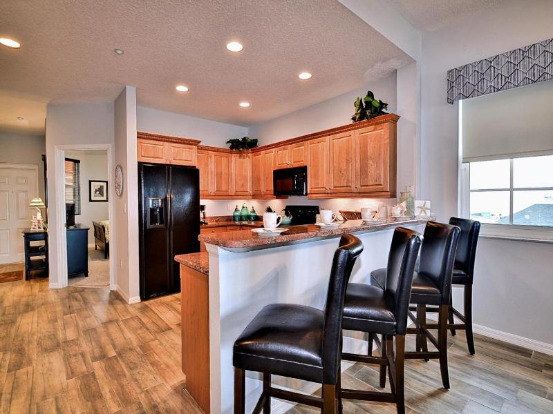Harborview Grande 800 Luxury 8th Floor Condo with Stunning Harbor Views 23067 - image 12