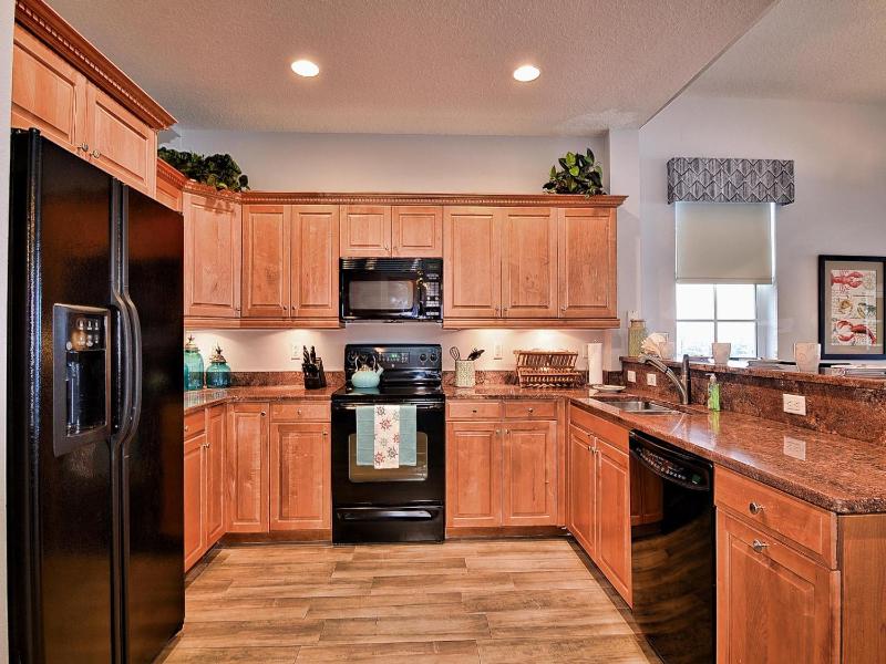 Harborview Grande 800 Luxury 8th Floor Condo with Stunning Harbor Views 23067 - image 20