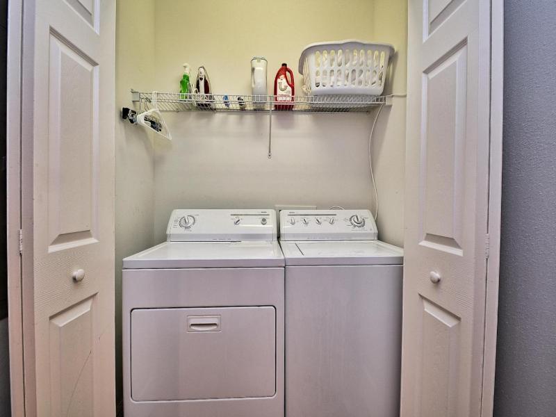 Harborview Grande 800 Luxury 8th Floor Condo with Stunning Harbor Views 23067 - image 27