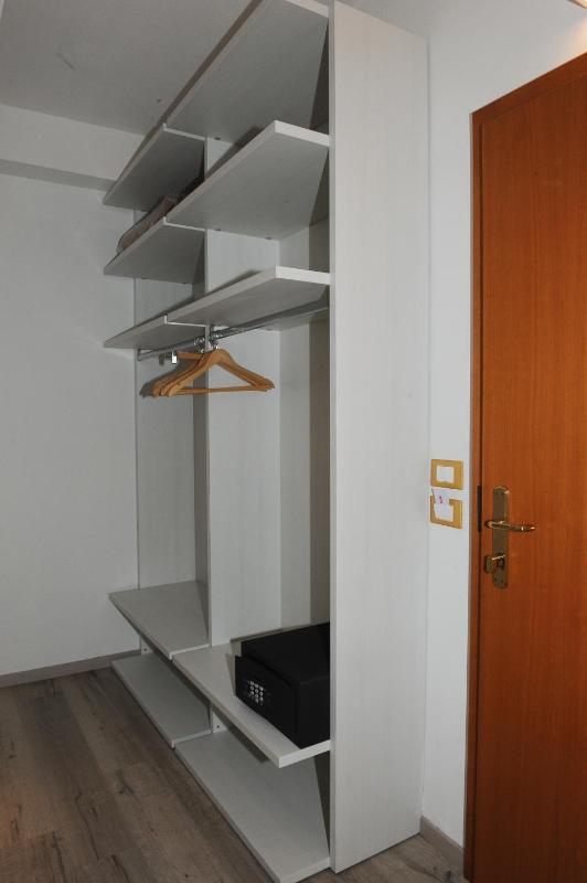 Deluxe Twin Room with Lake View image 1