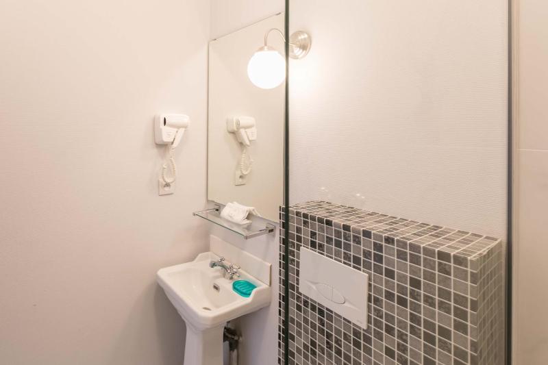 Two-Room Apartment image 4
