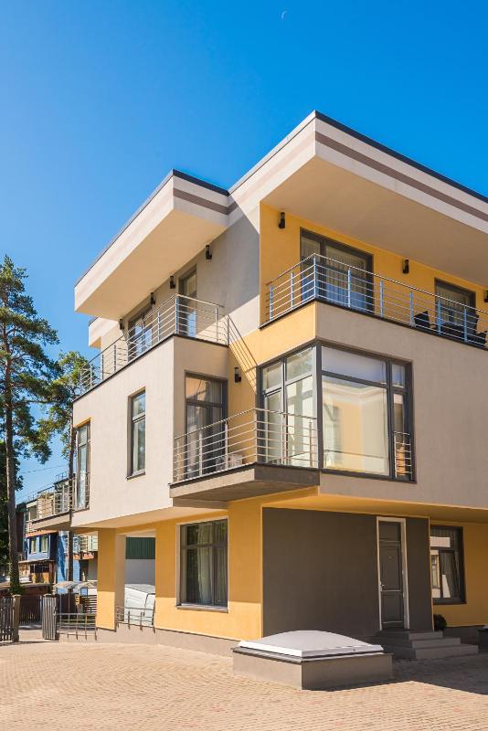 Two-Bedroom Apartment with Balcony image 1