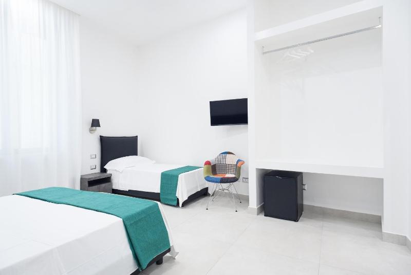 Triple Room image 3