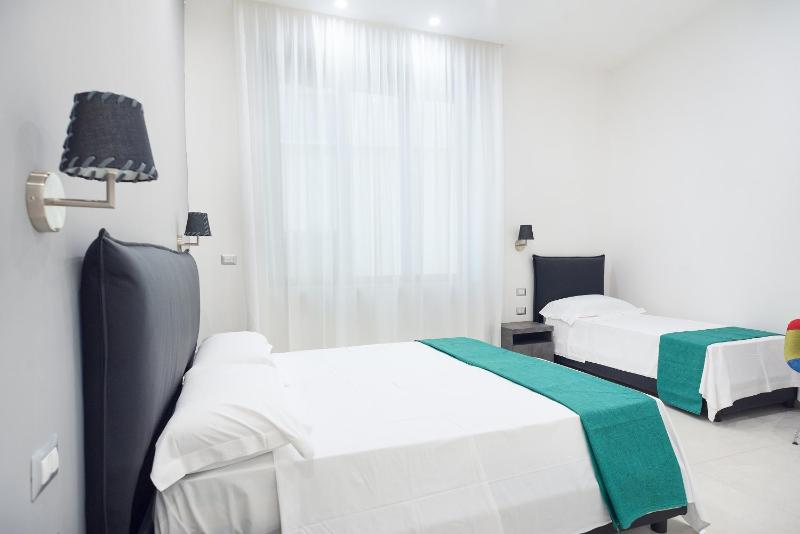 Triple Room image 2