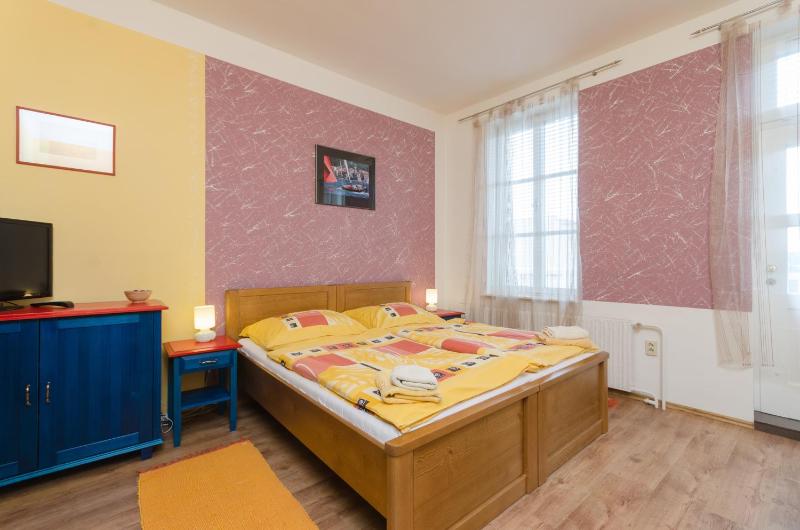 Apartment image 3