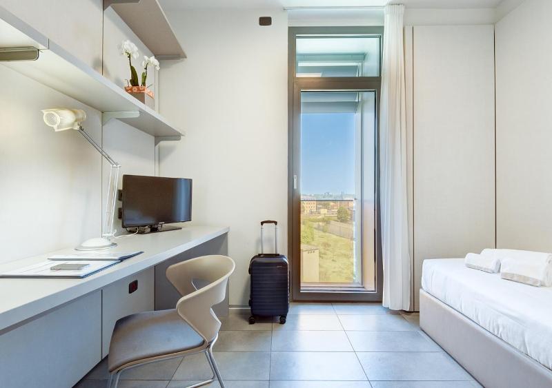 Single Room image 1