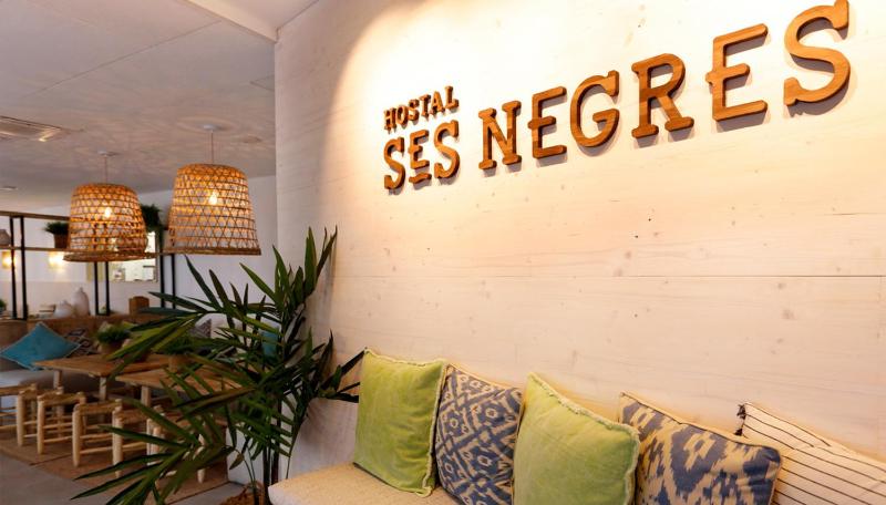 Hostal Ses Negres - image 10