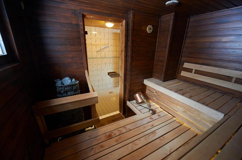 Two-Bedroom Cottage with Sauna image 3
