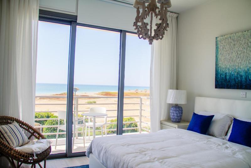 Three-Bedroom Villa with Side Sea View image 4