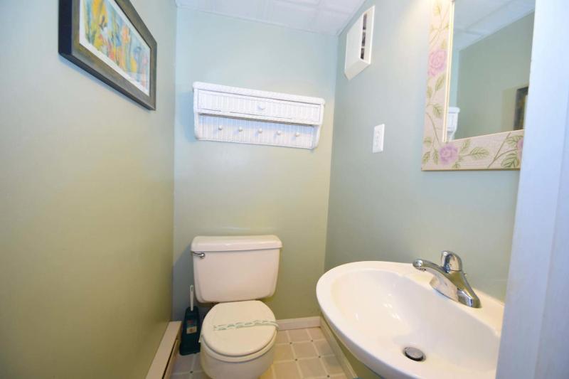 Breakaway East 109 - image 2
