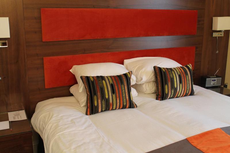 Superior Double Room image 4