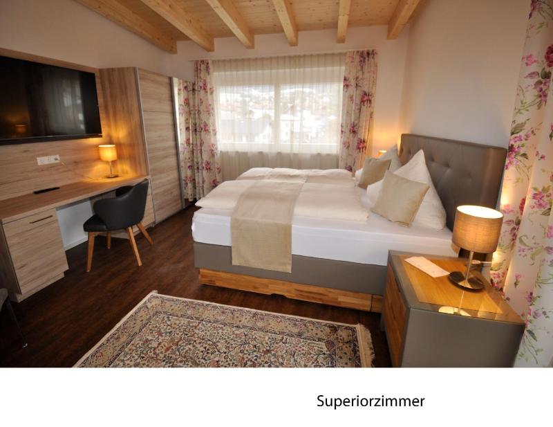 Superior Double Room image 2
