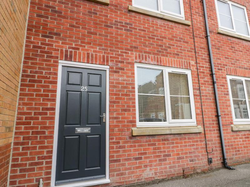 Valiant House - image 1