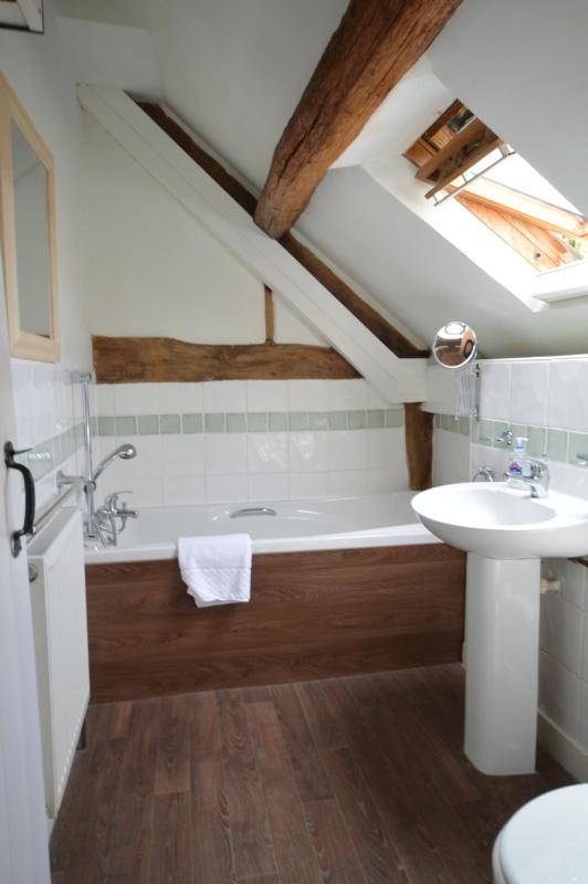One-Bedroom House image 3