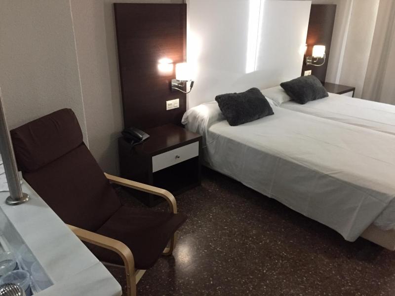 Hotel Fontana Plaza - image 13