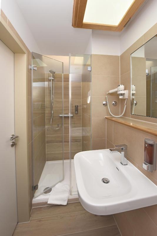 Superior Double Room image 1