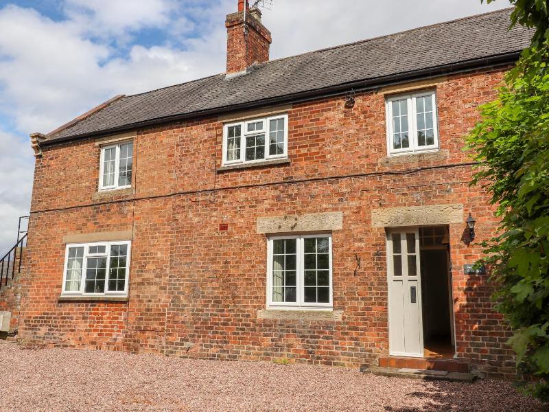 Well House Farm Flat 1 - image 10