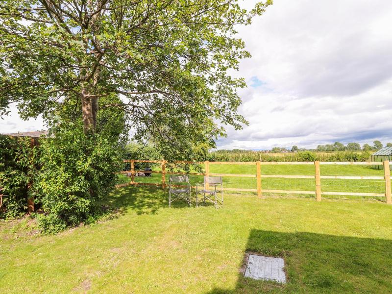 Well House Farm Flat 1 - image 16