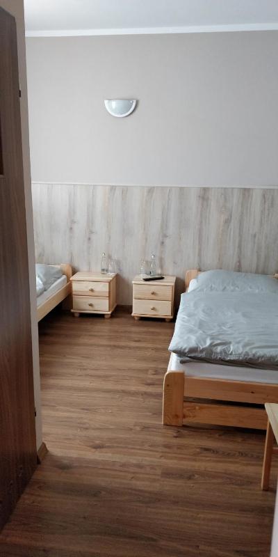 Twin Room image 2