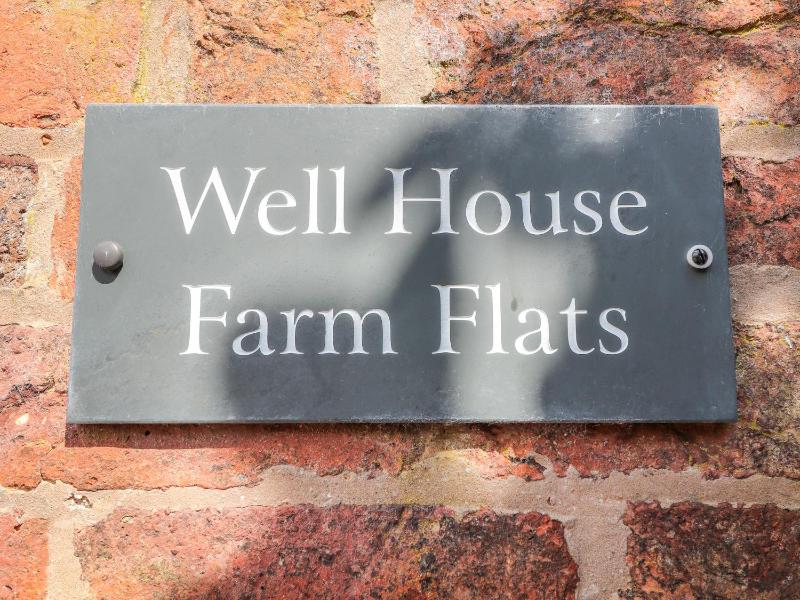 Well House Farm Flat 2 - image 9