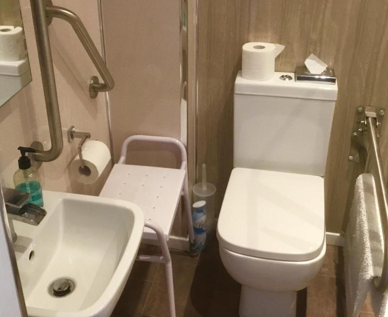 Standard Double Room image 4